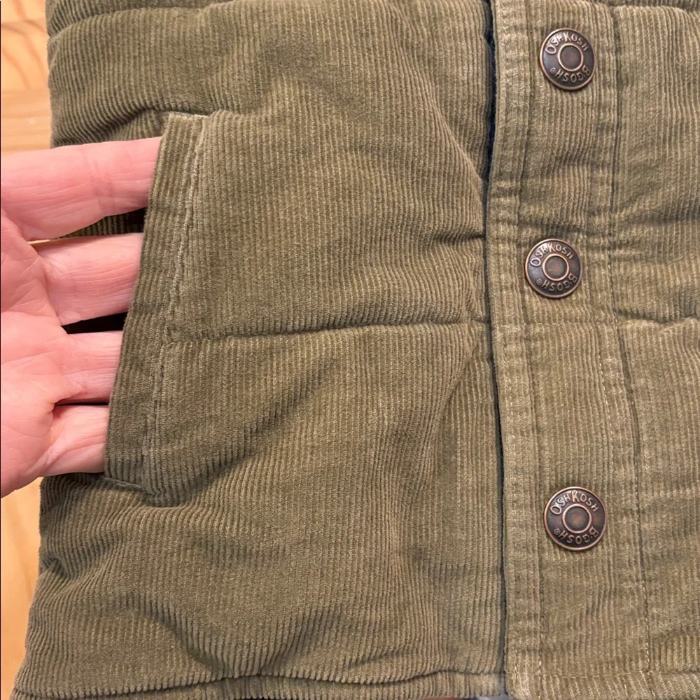 OshKosh B'gosh Corduroy Puffer Vest in Olive Green & Navy Sz 3T
